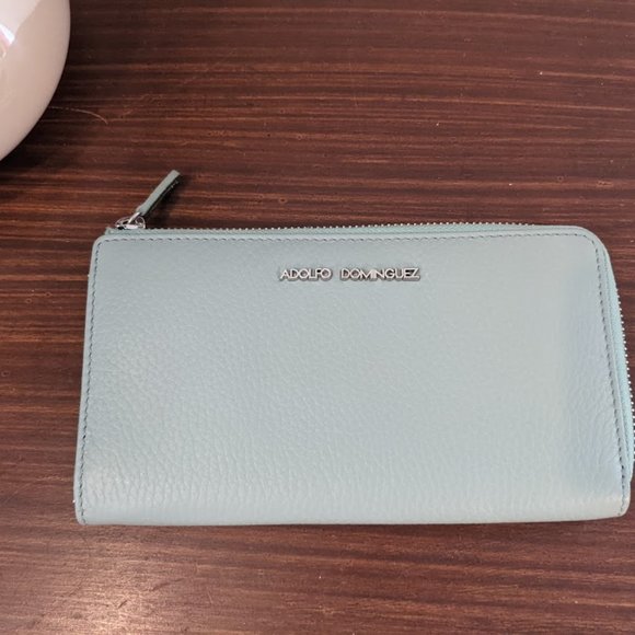 Adolfo Dominguez Turquoise Seafoam Wallet - Picture 2 of 5